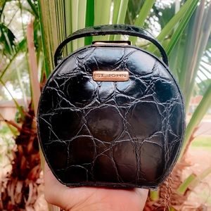🖤St. John Vintage Purse